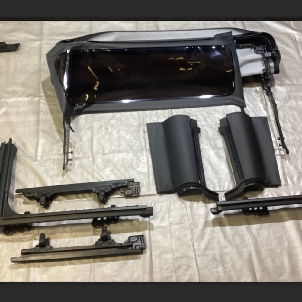 2021 -25 Jeep Gladiator Softtop